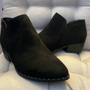 Black ankle boots - Size 8